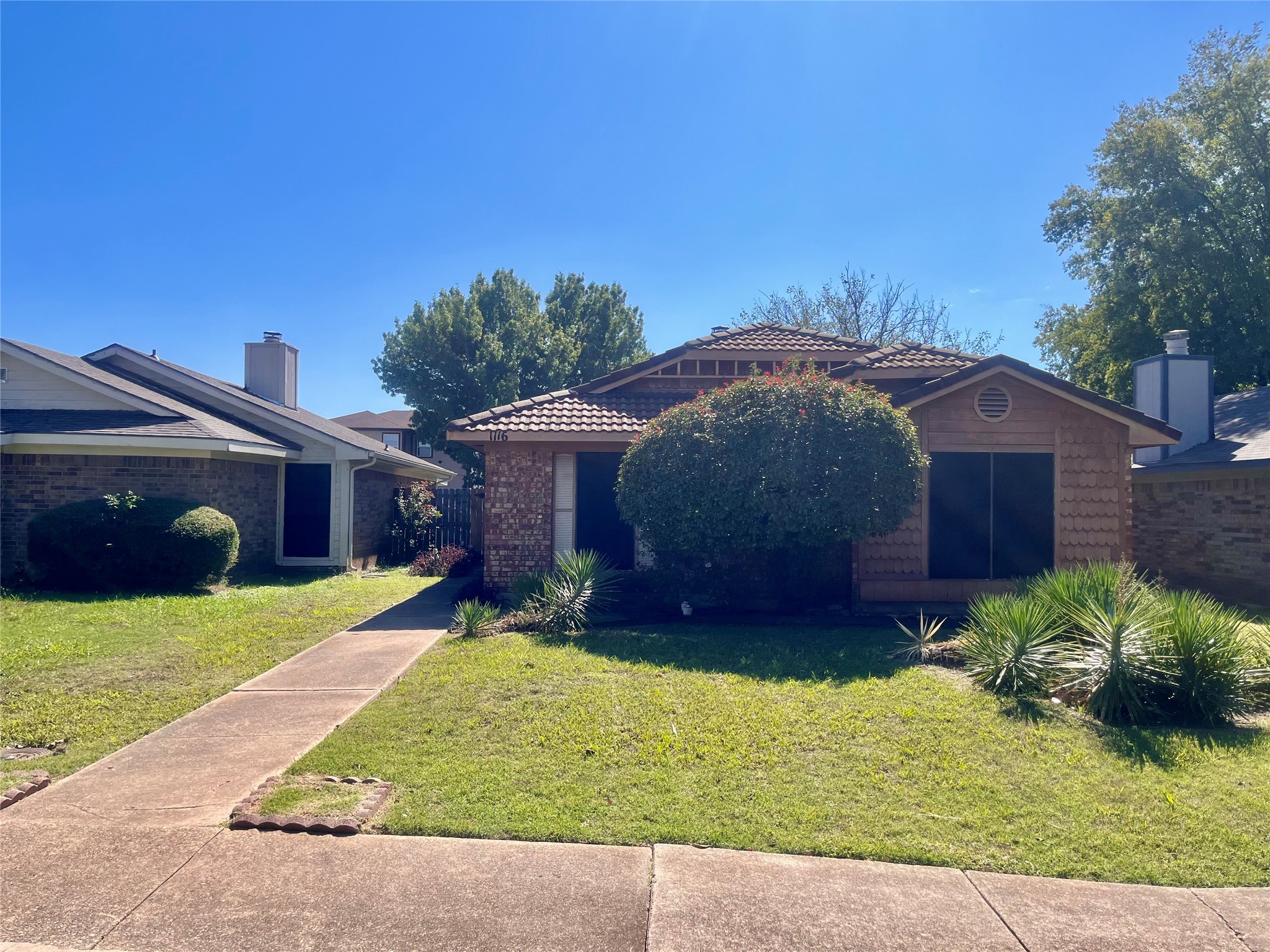 1116 Sandalwood Lane — photo