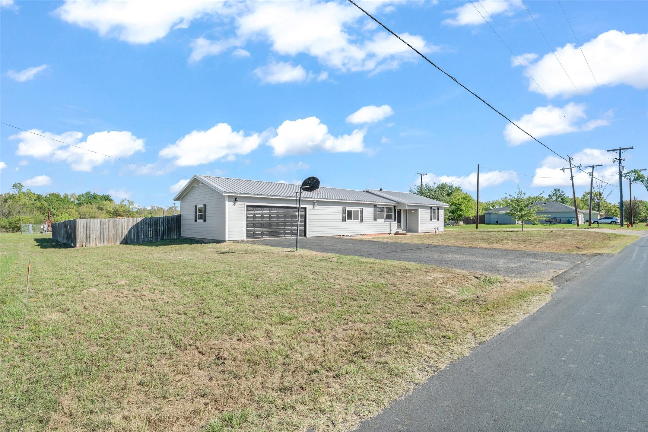 409 E Ohio Street, Van, TX 75790 — photo 3