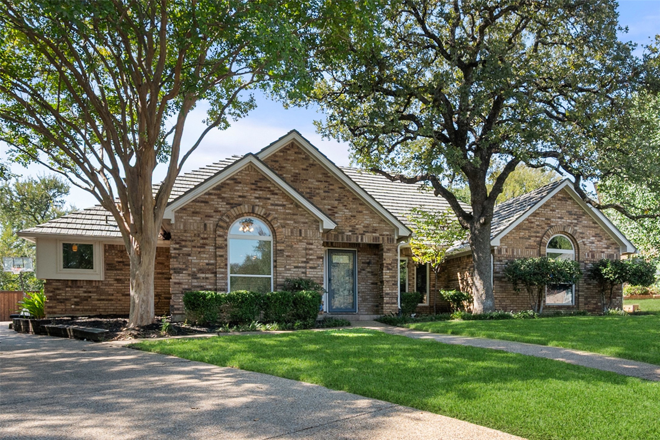 8800 Rolling Springs Court — photo