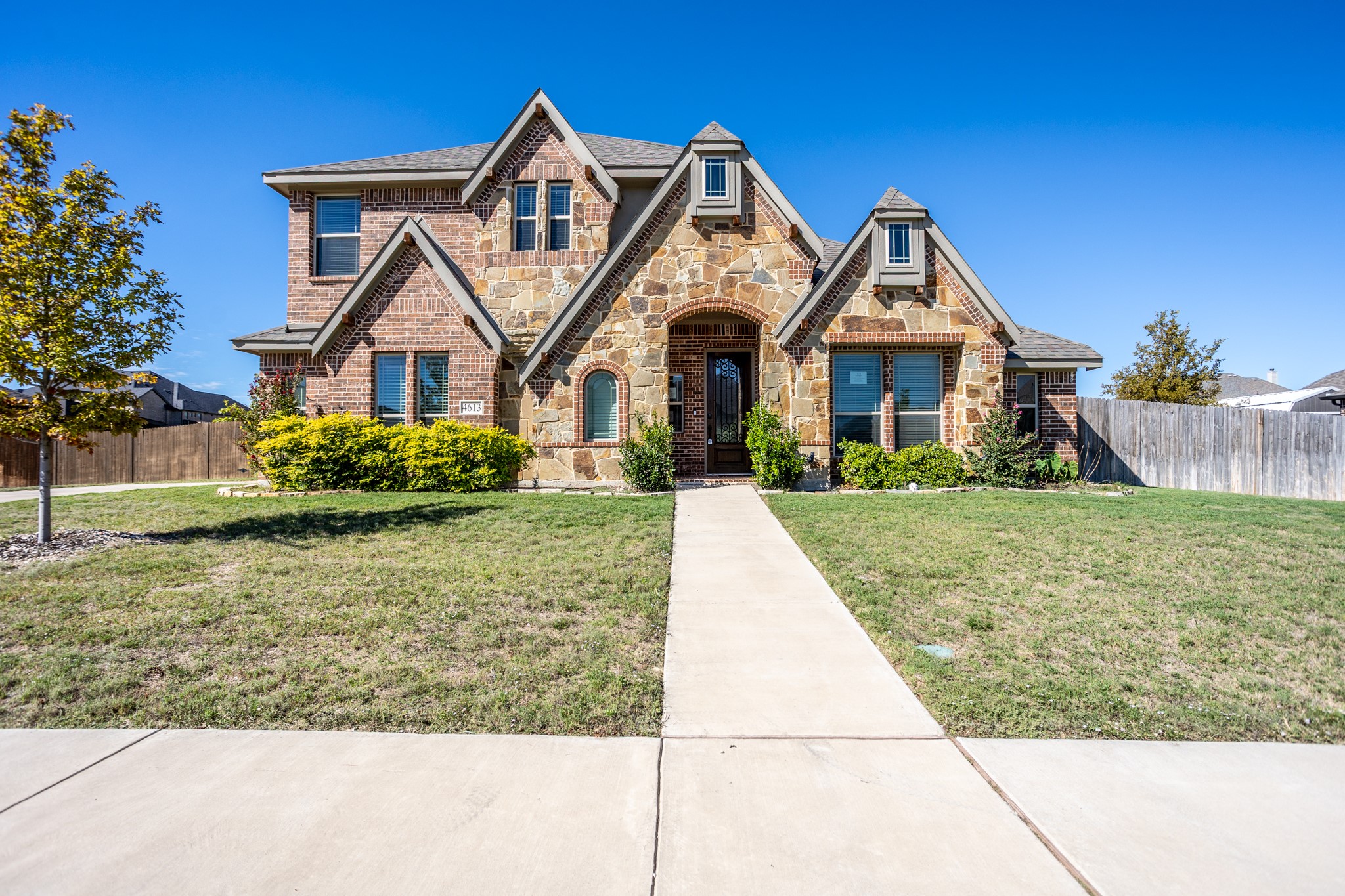 4613 Wildflower Way — photo
