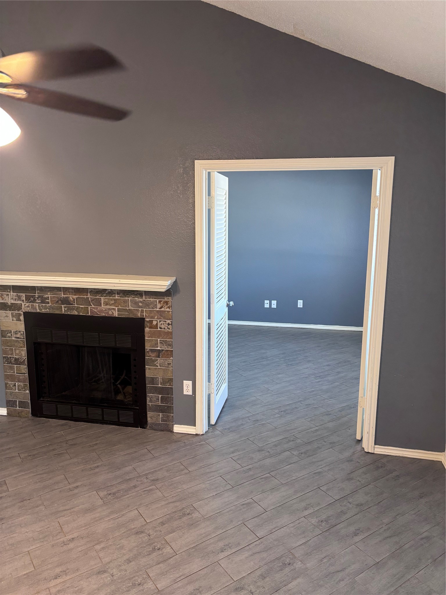 111 Glade Shadow Drive — photo