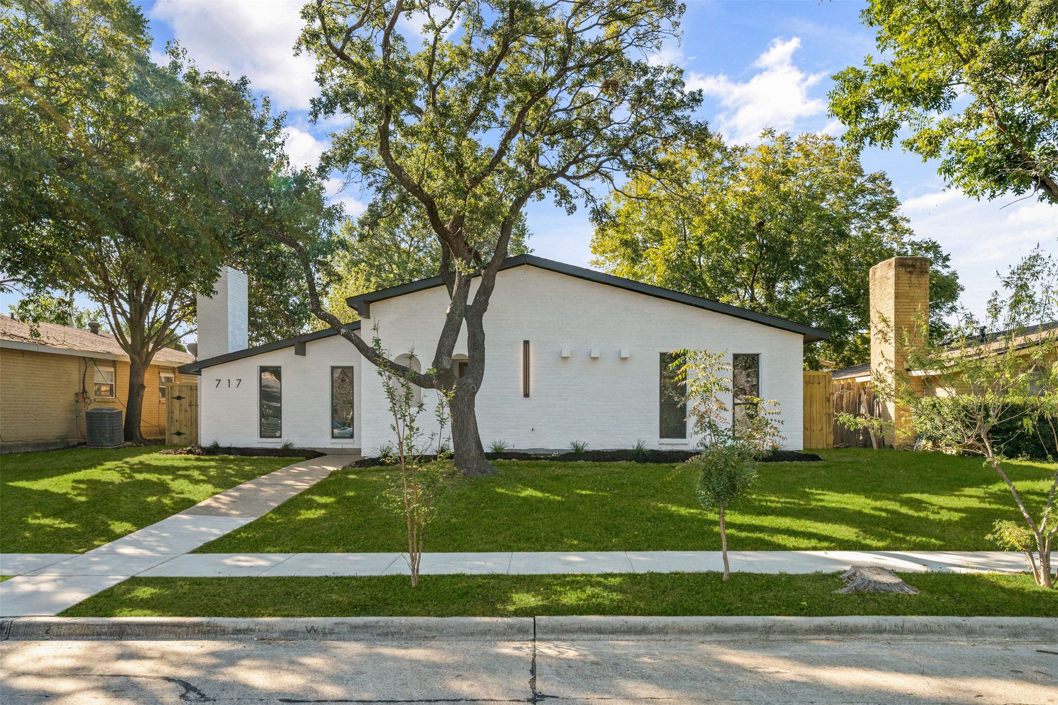 717 Bluebonnet Drive — photo