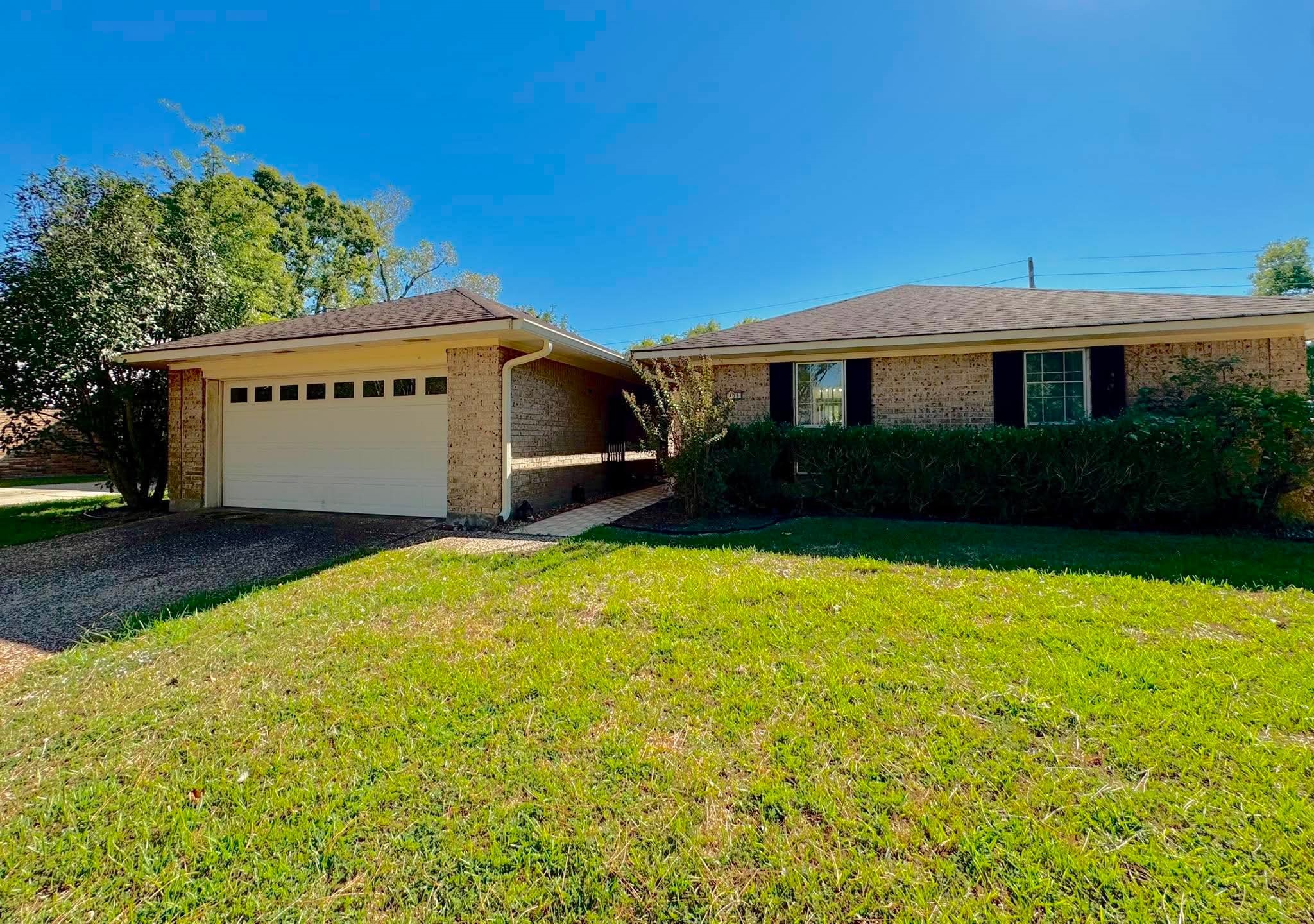 405 Galway Drive — photo