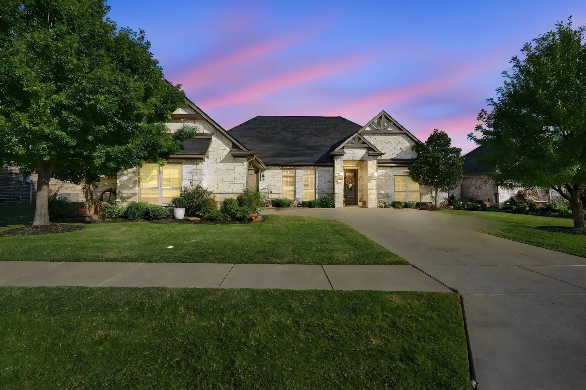 105 Piper Parkway — photo