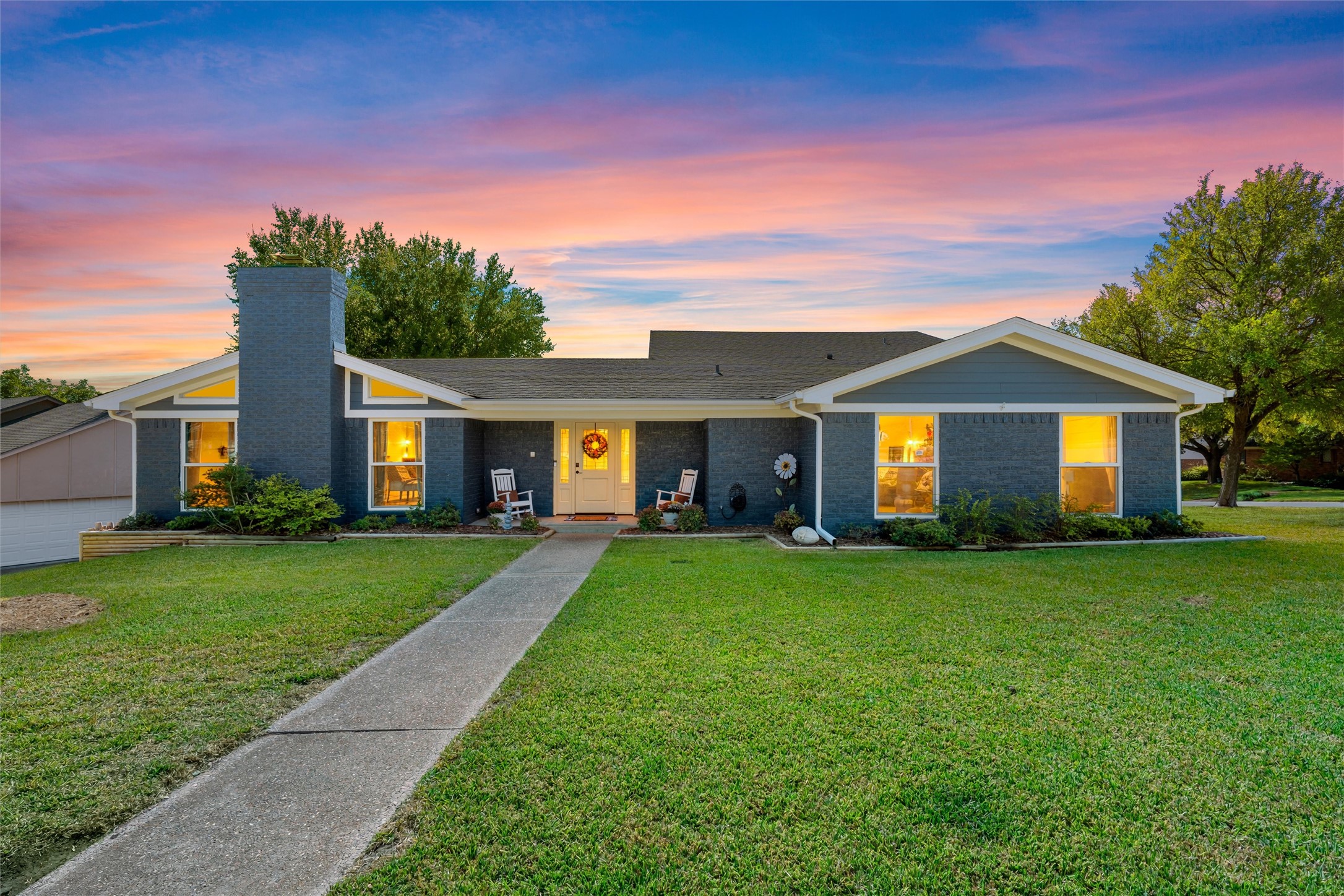 4324 Green Point Drive — photo