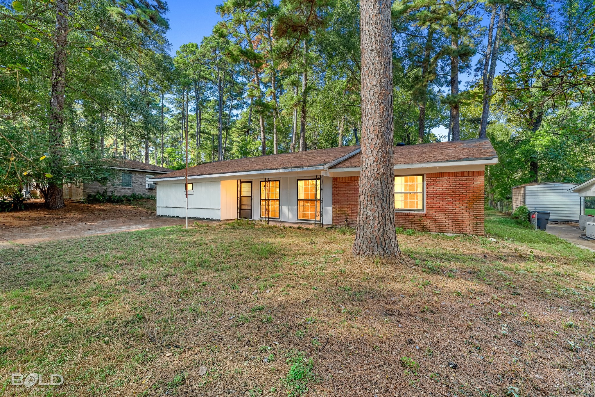 832 Drewry Drive — photo