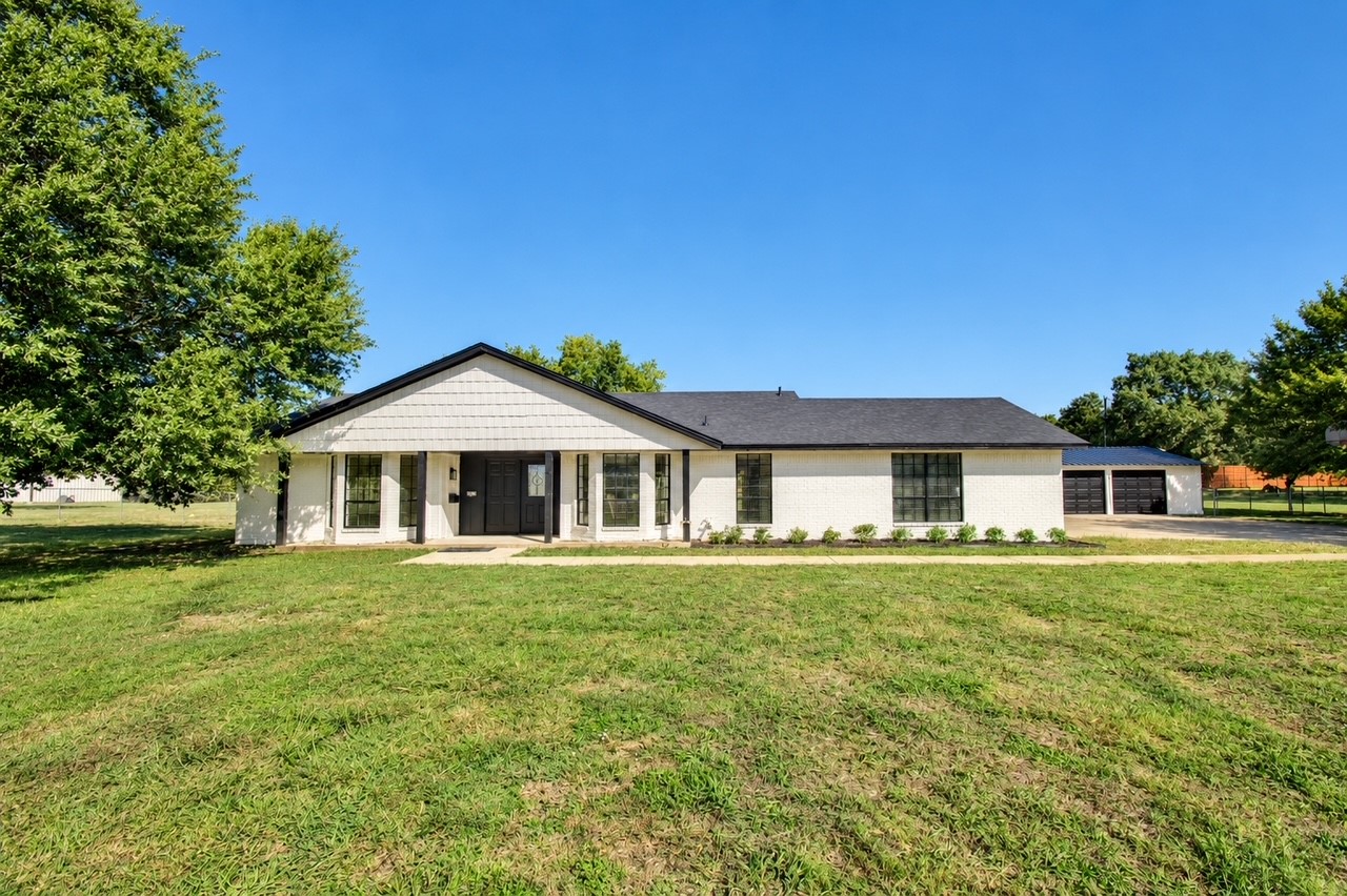 107 Locust Drive — photo