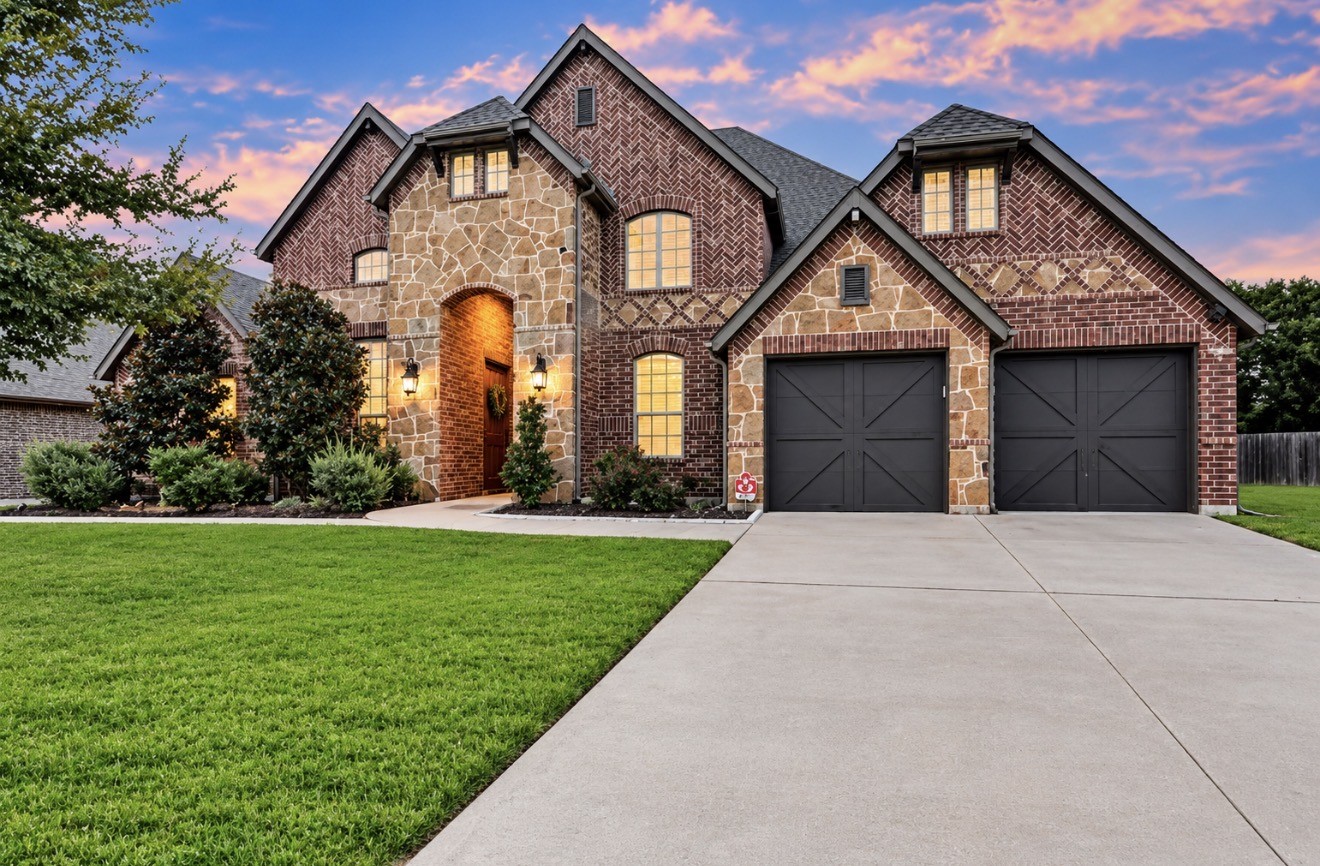 102 Champion Drive — photo