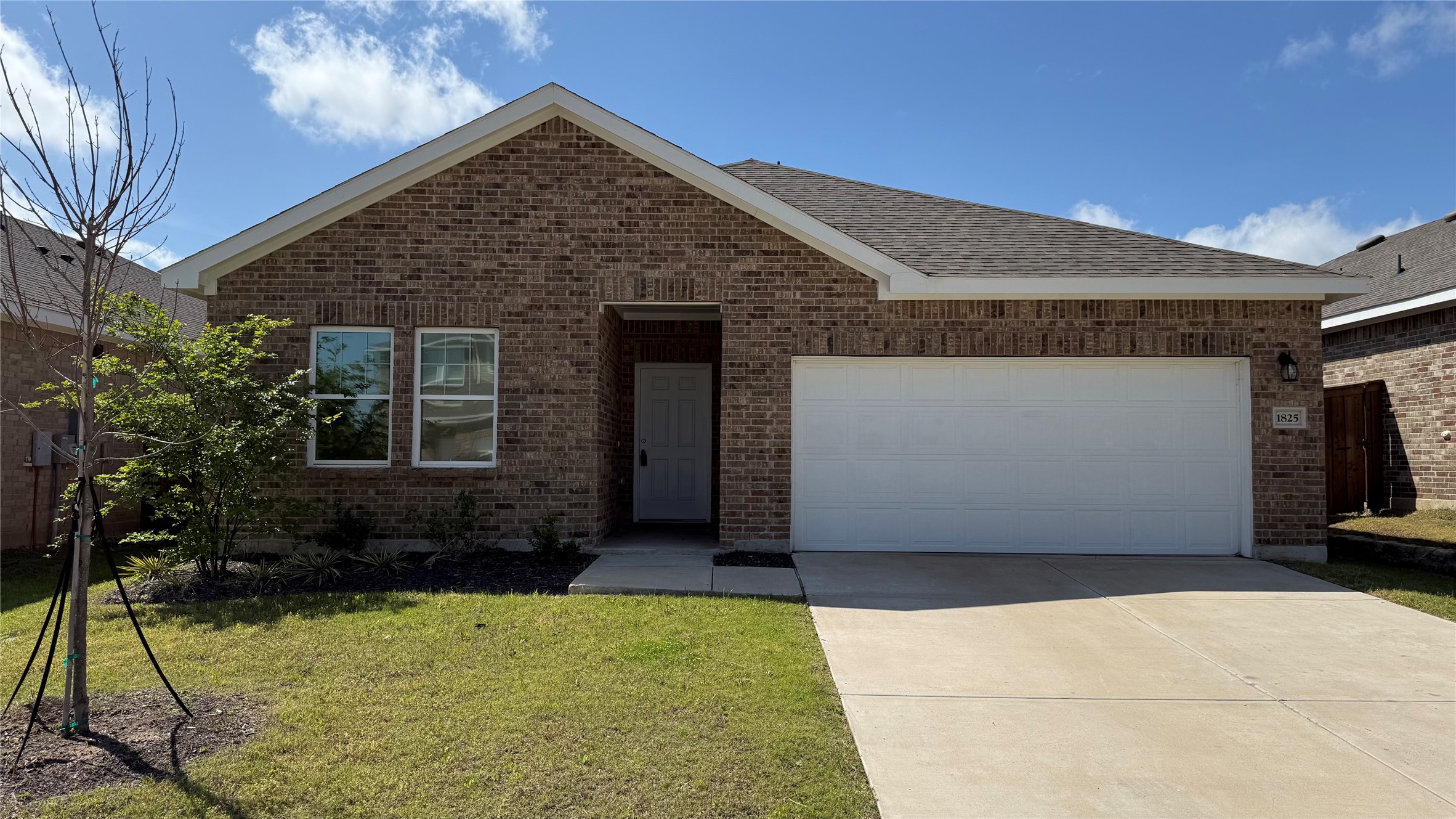 1825 Sandlin Drive — photo
