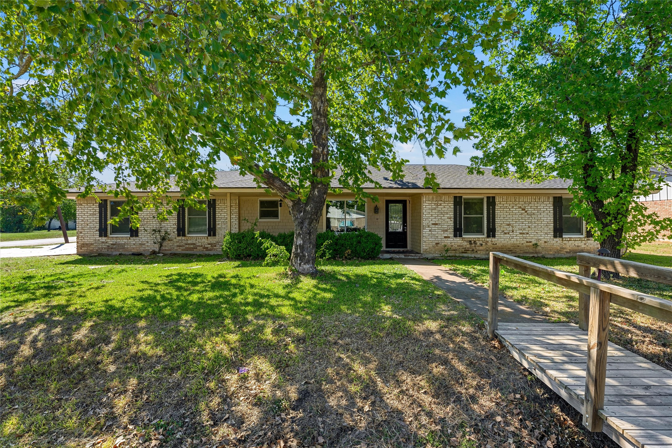 900 N Bunker Drive — photo