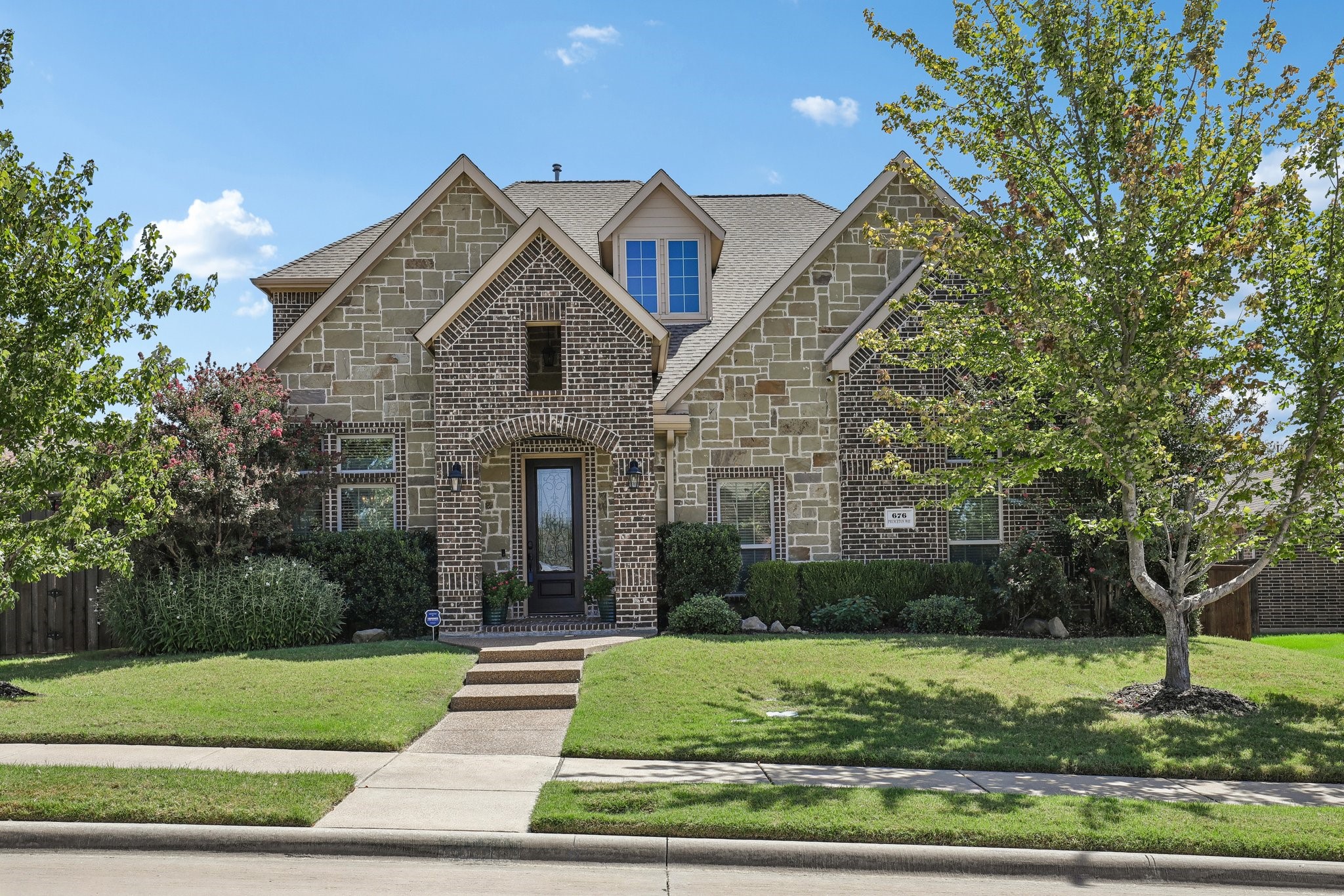 676 Princeton Way — photo
