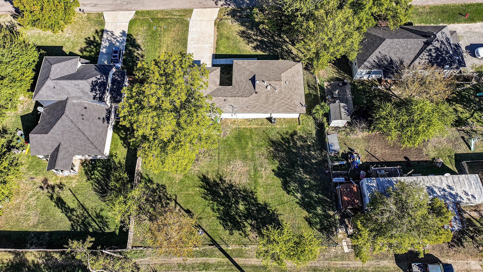 305 W Thomas Street — photo