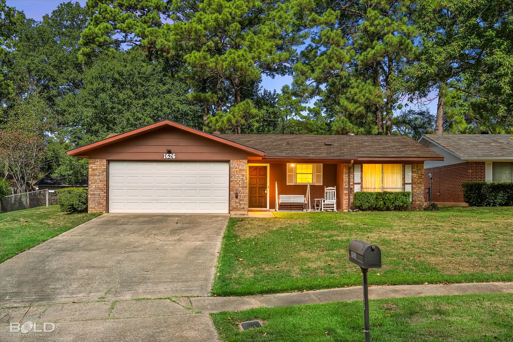 1626 Applewood Drive — photo