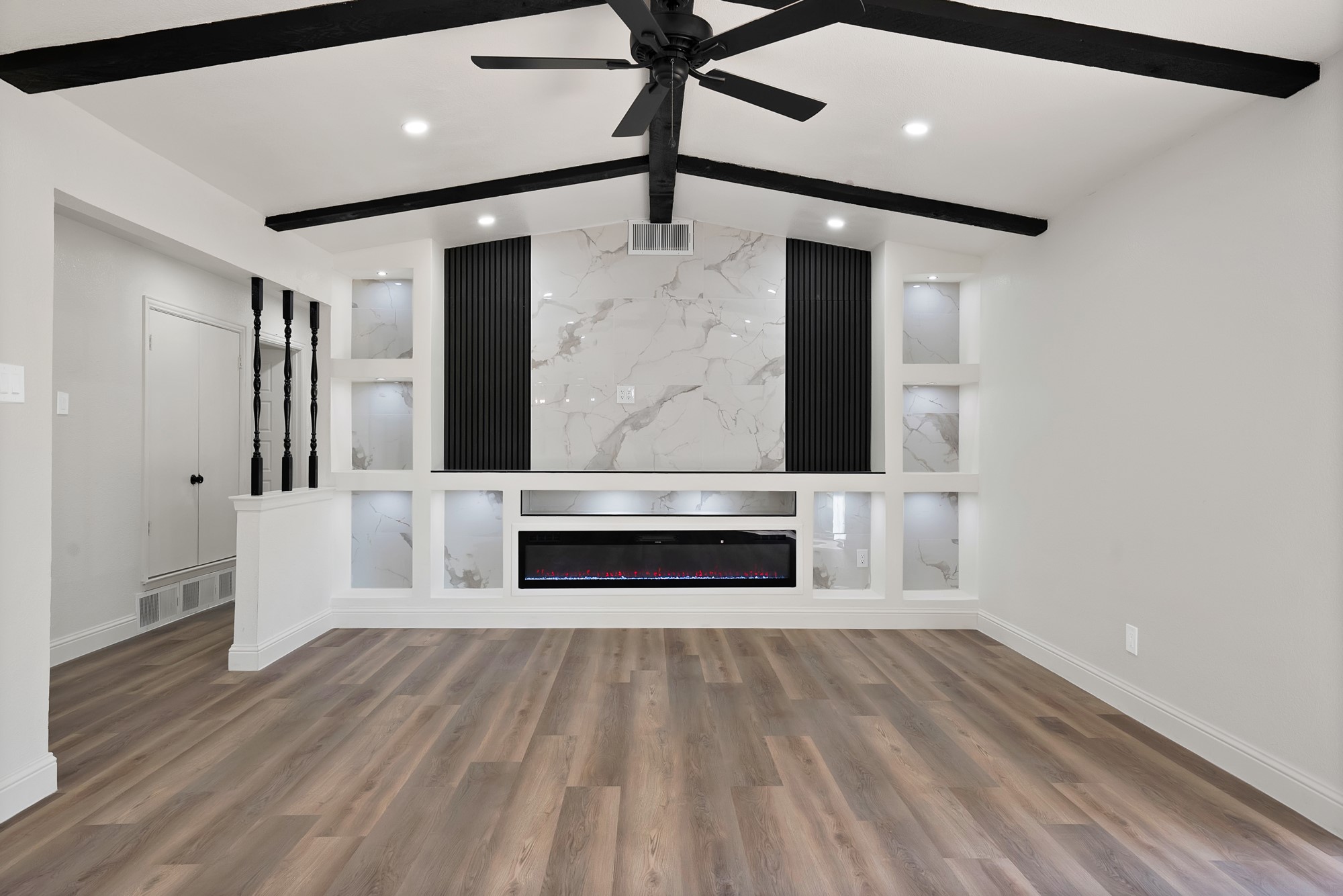 858 Lexington Drive — photo