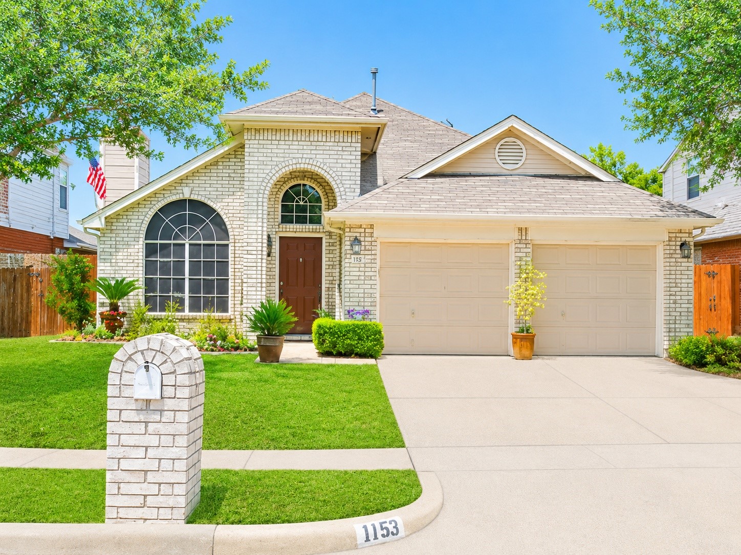 1153 Bay Side Drive — photo