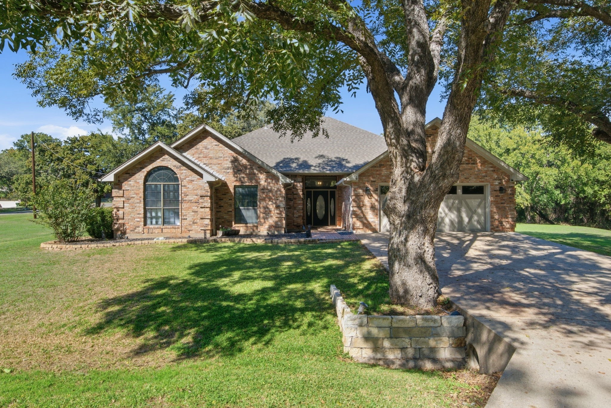 404 Aqua Vista Drive — photo