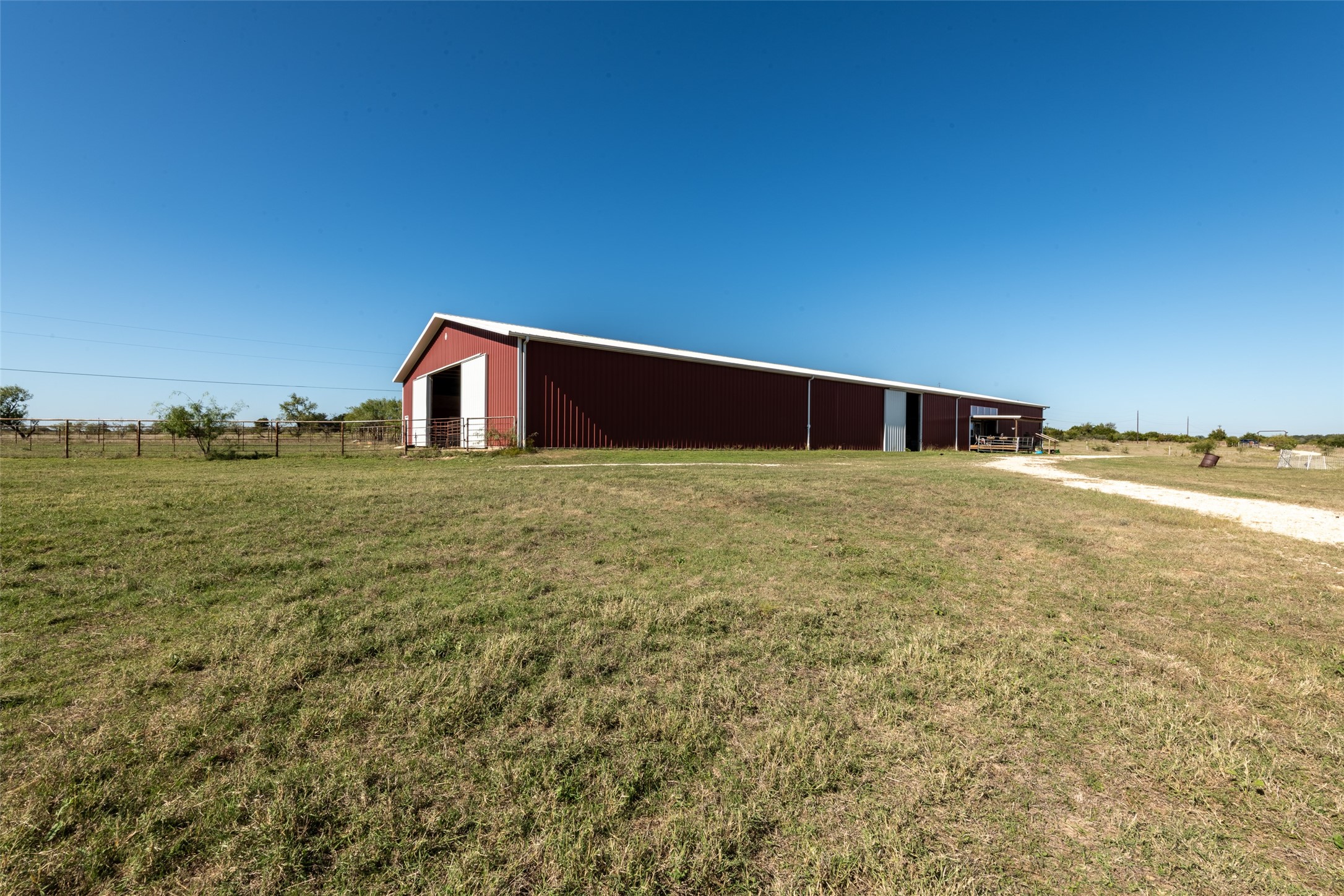 1868 County Road 3208 — photo