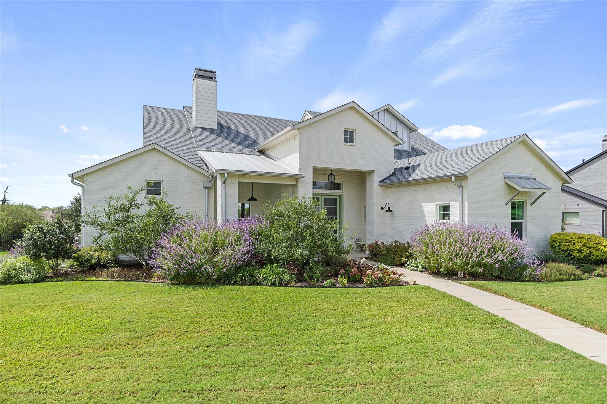 225 Bristol Court — photo