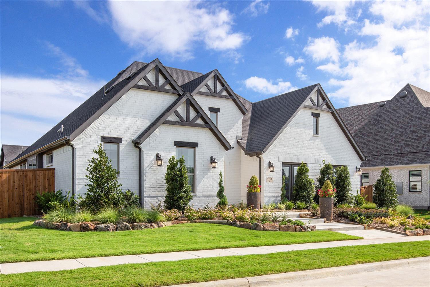 4016 Bluebonnet Court — photo