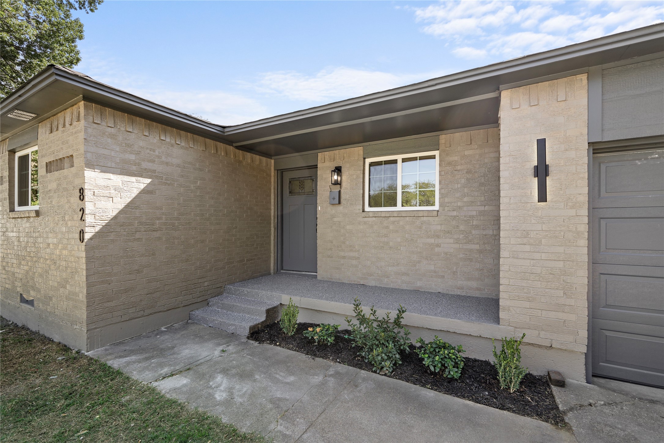 820 Colgate Drive, Lancaster, TX 75134 — photo 2