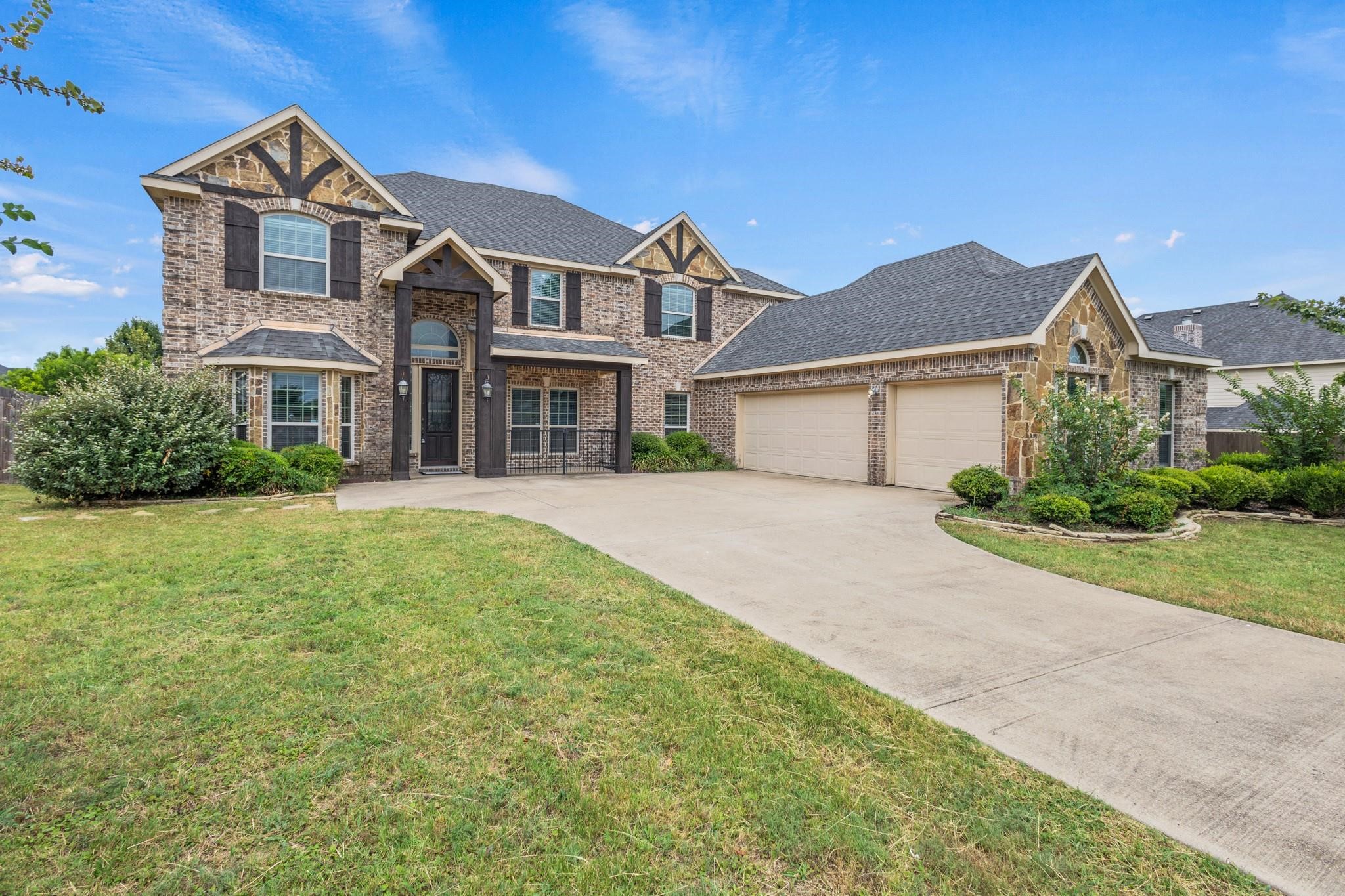 206 White Rock Court — photo