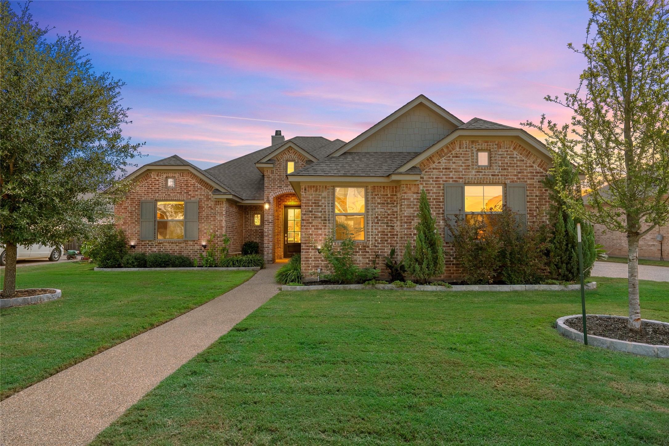 10313 Creekside Lane — photo