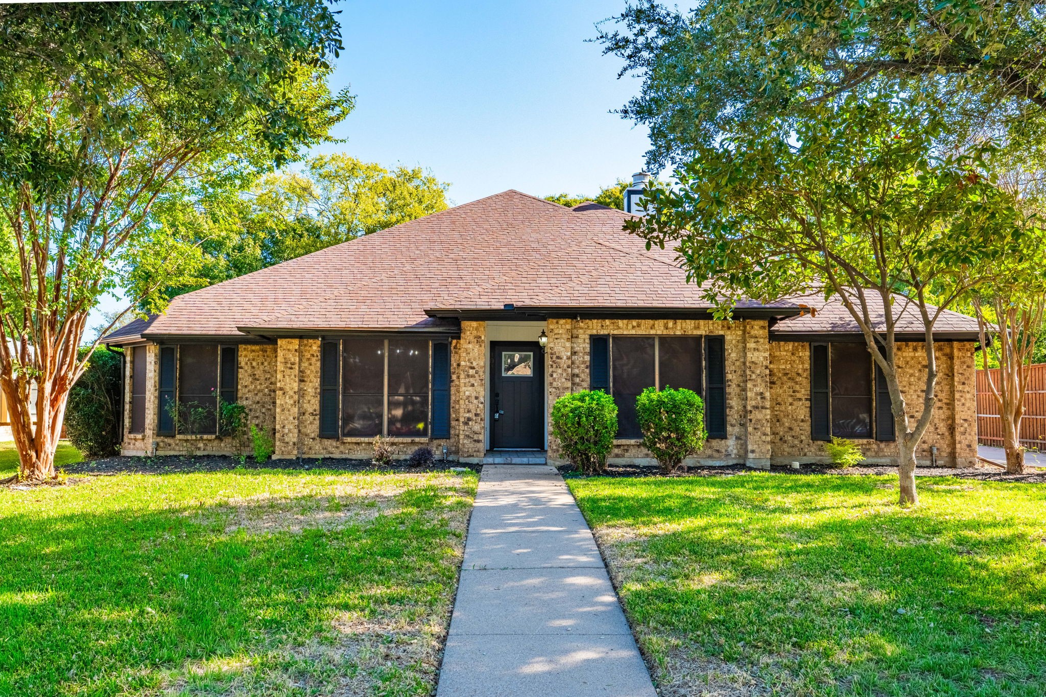 1014 Kingston Drive — photo