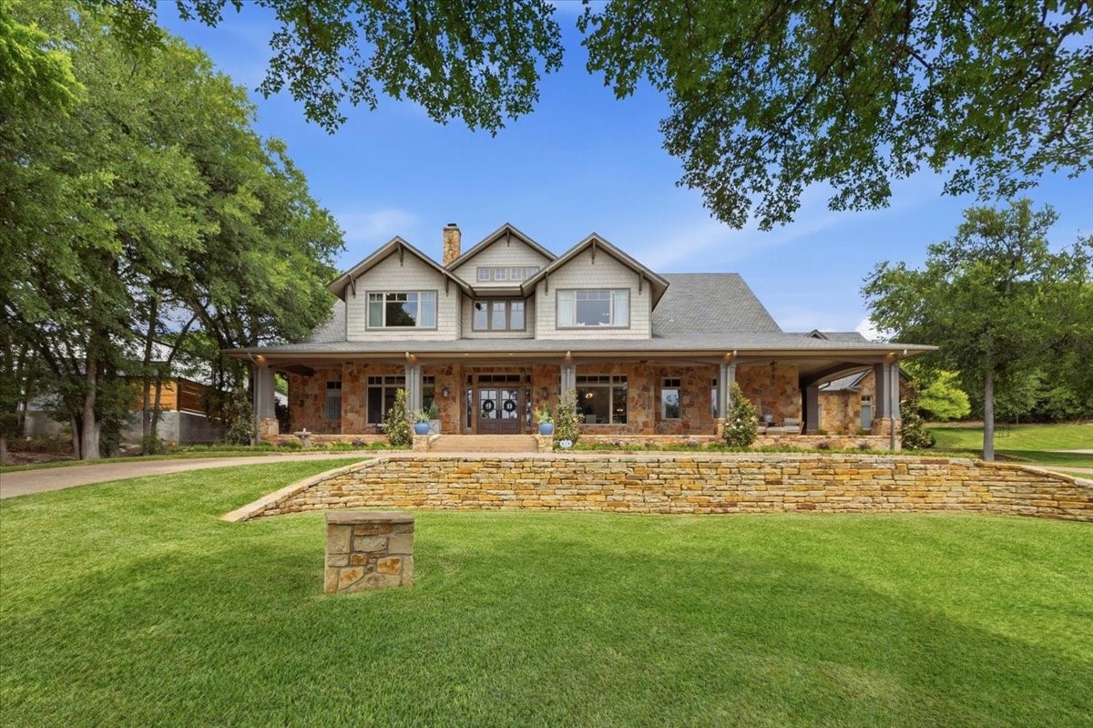 112 Chelsey Court — photo