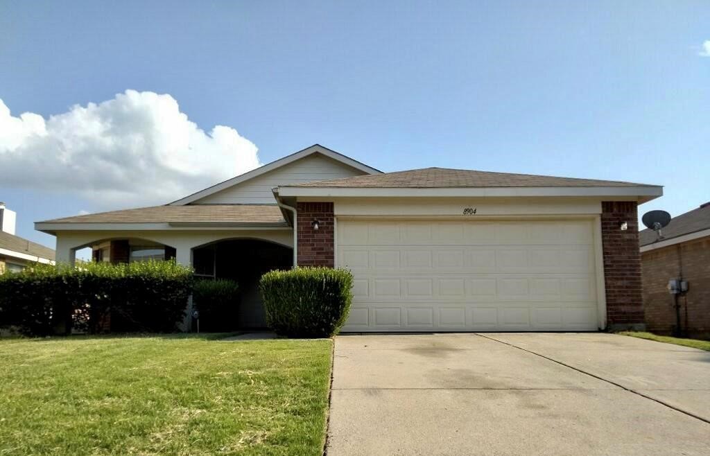 8904 Chisholm Trail — photo