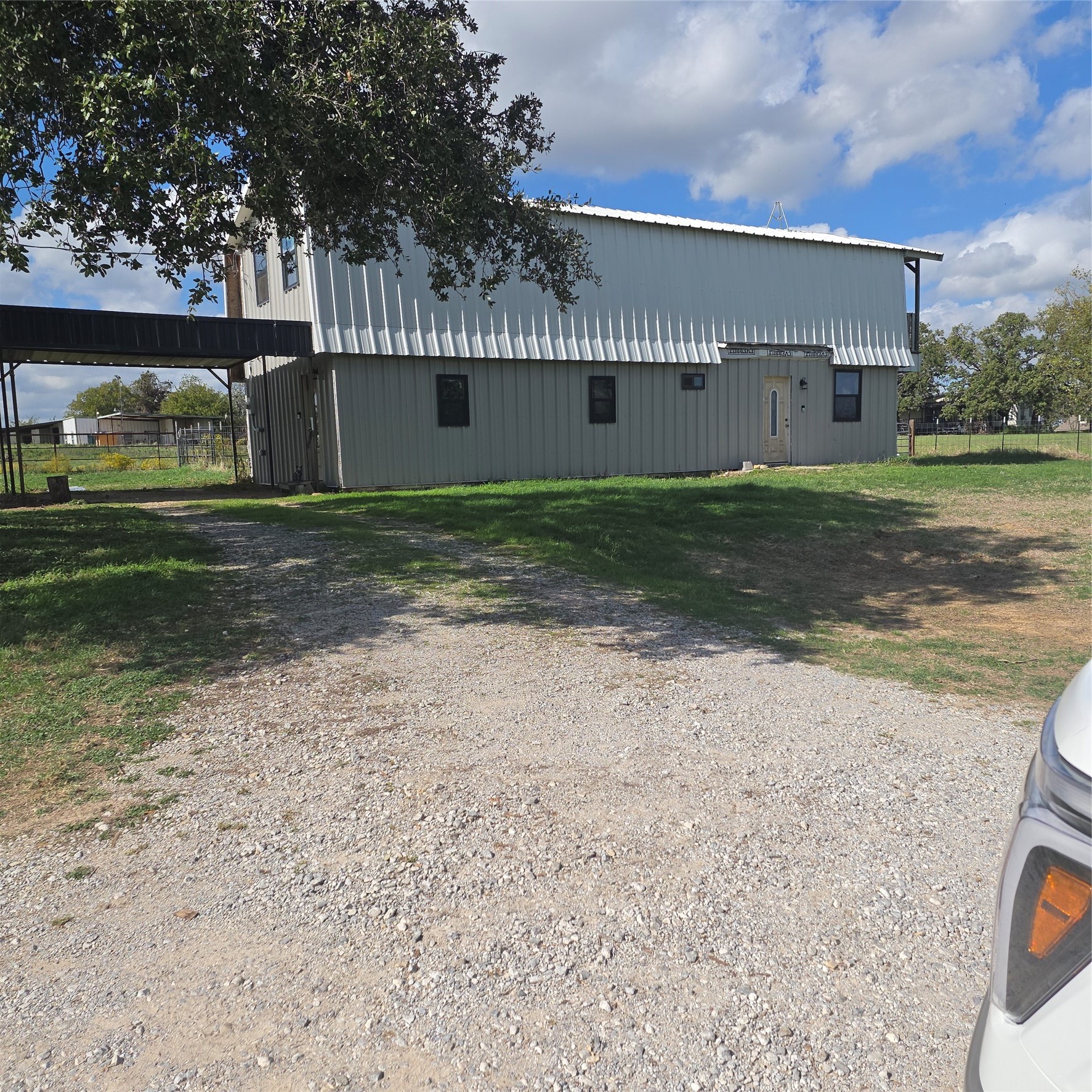1077 Three Skillet Road — photo