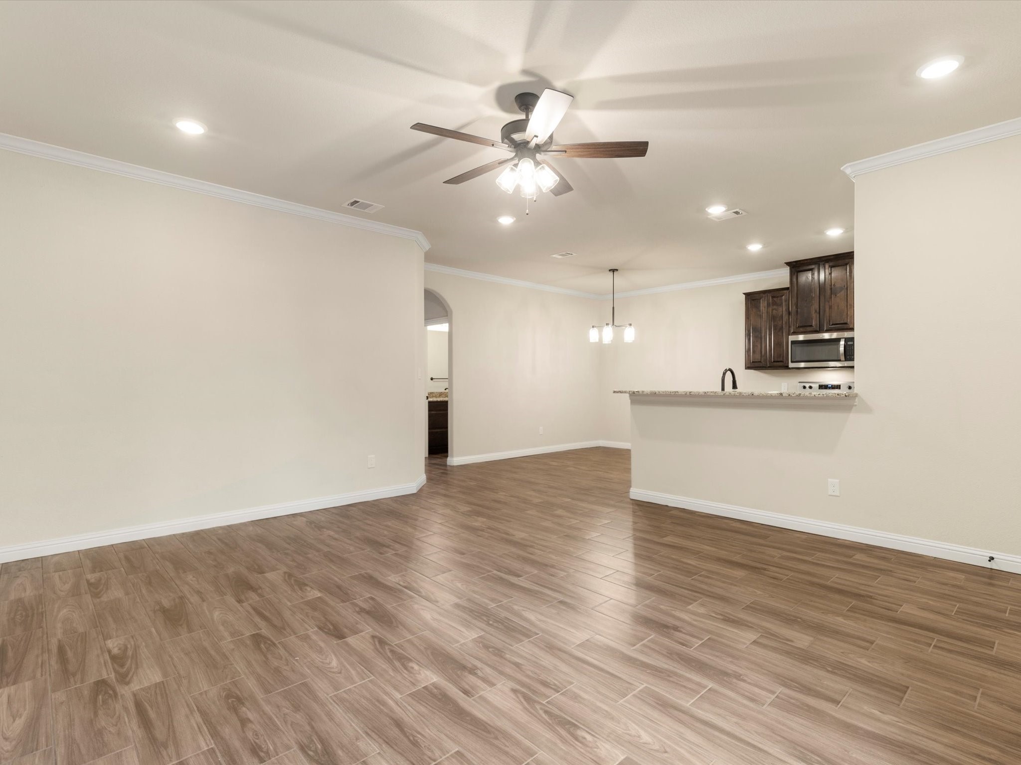 217 Honor Code Place, Granbury, TX 76049 — photo 2
