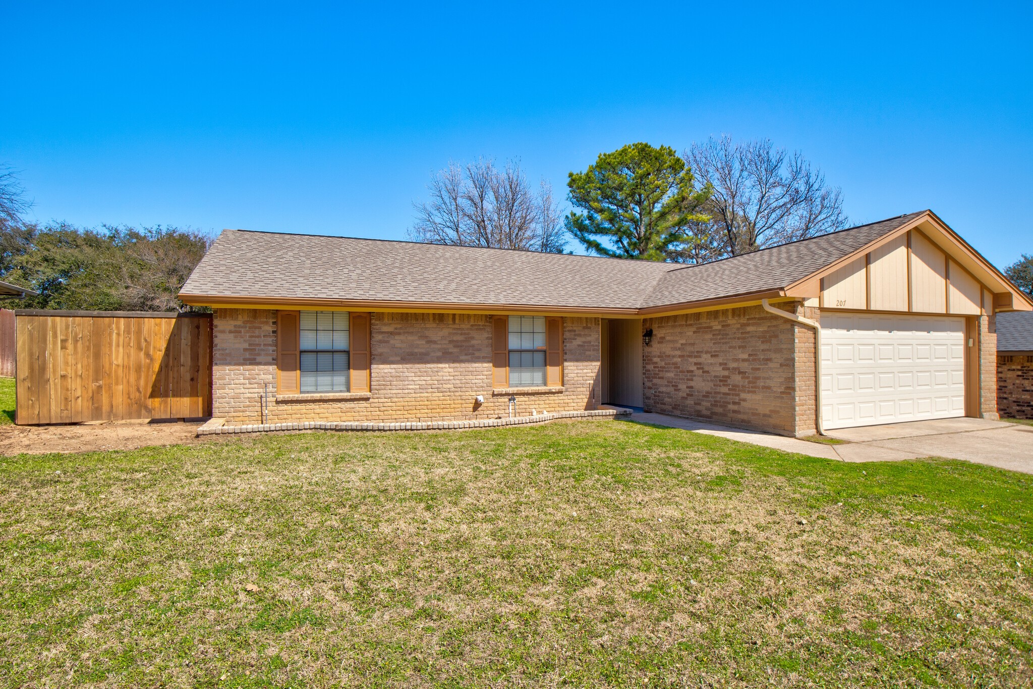 207 Ginger Lane, Euless, TX 76039 — photo 3