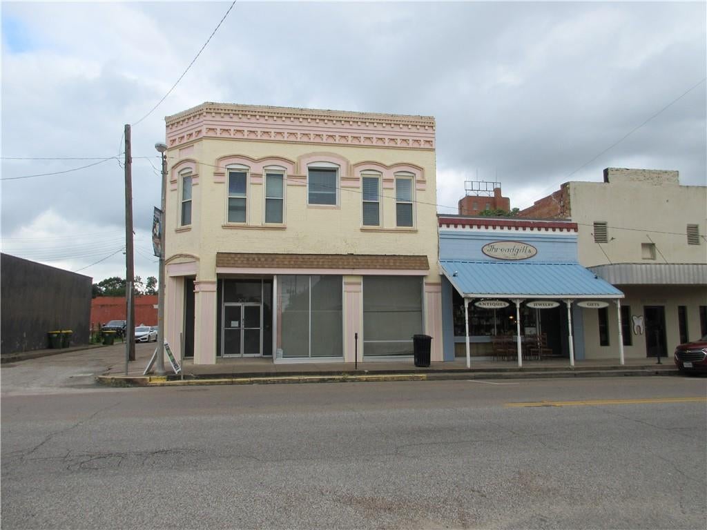 201 Live Oak Street — photo