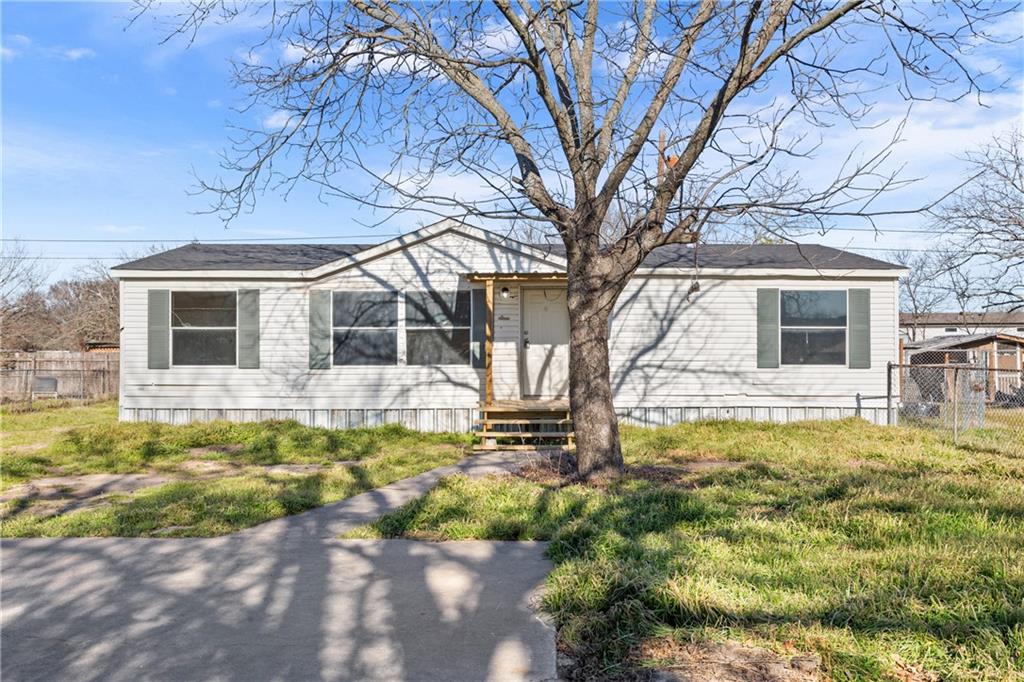 1615 Crockett Street — photo