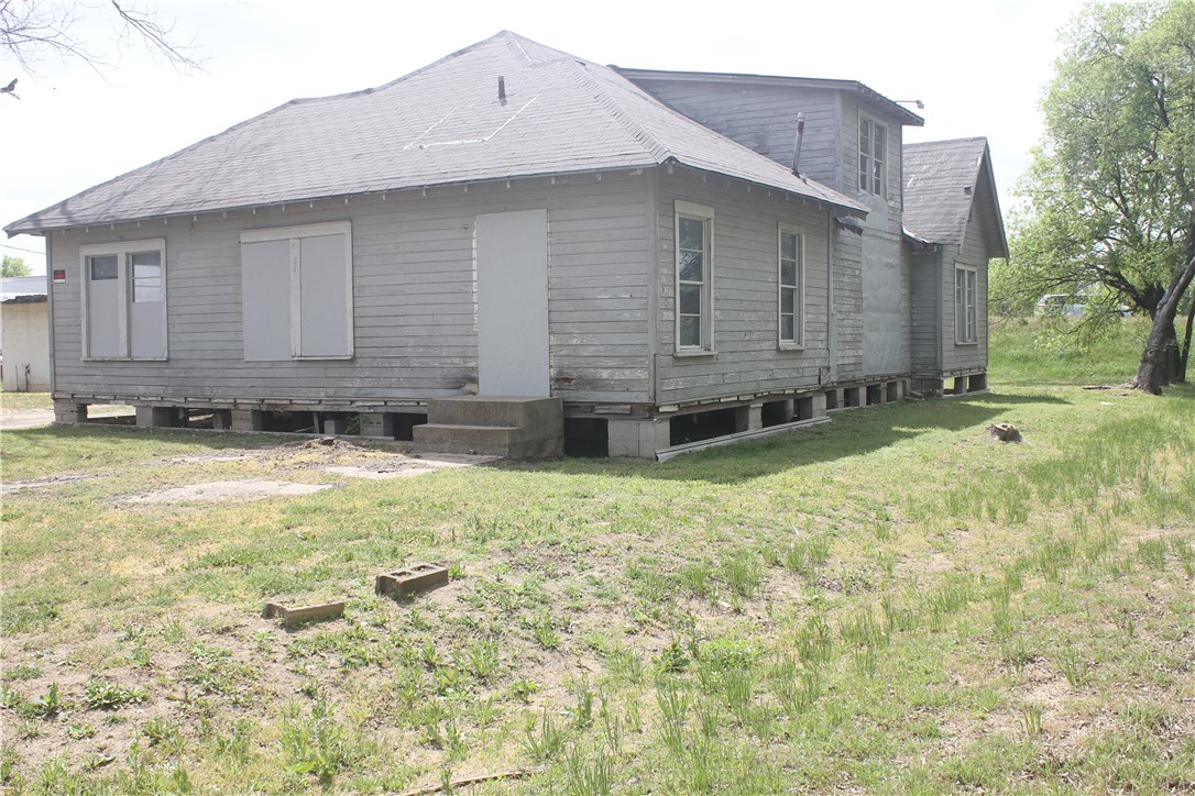 212 Loop 340, Bellmead, TX 76705 — photo 2