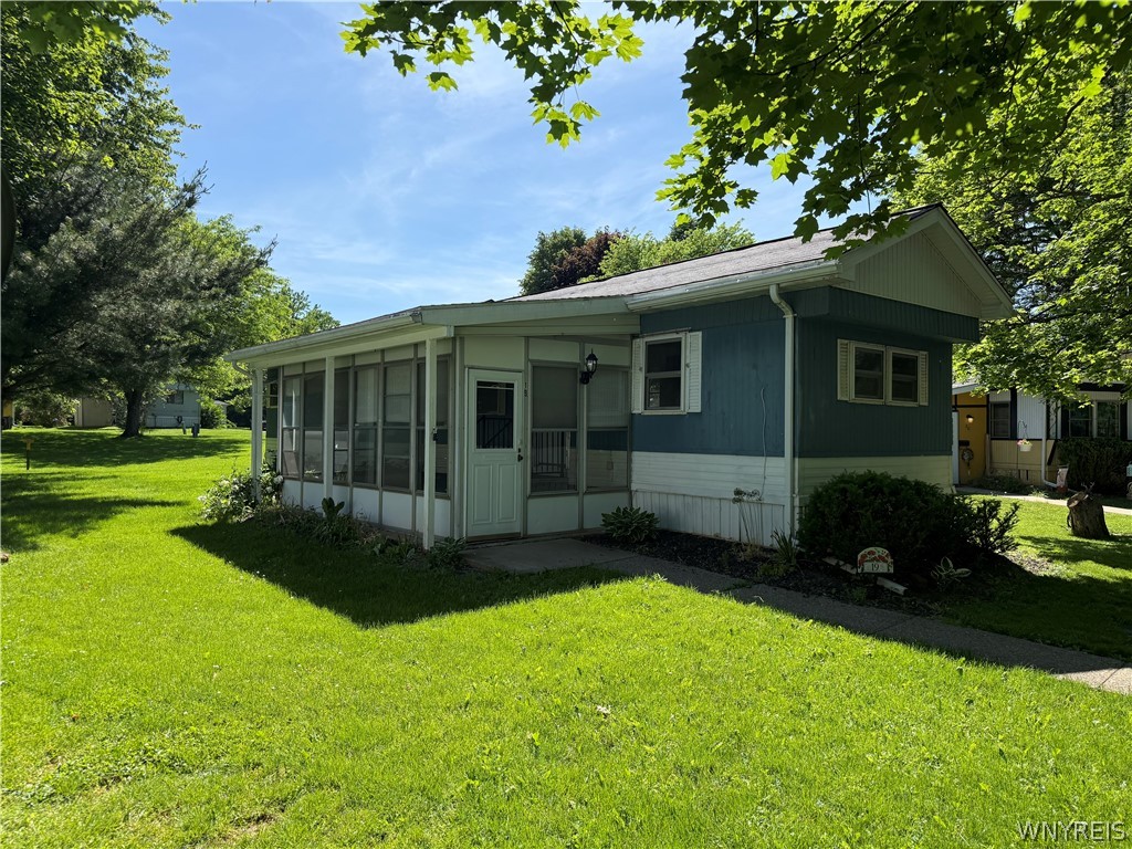 19 Lakewood Village — photo