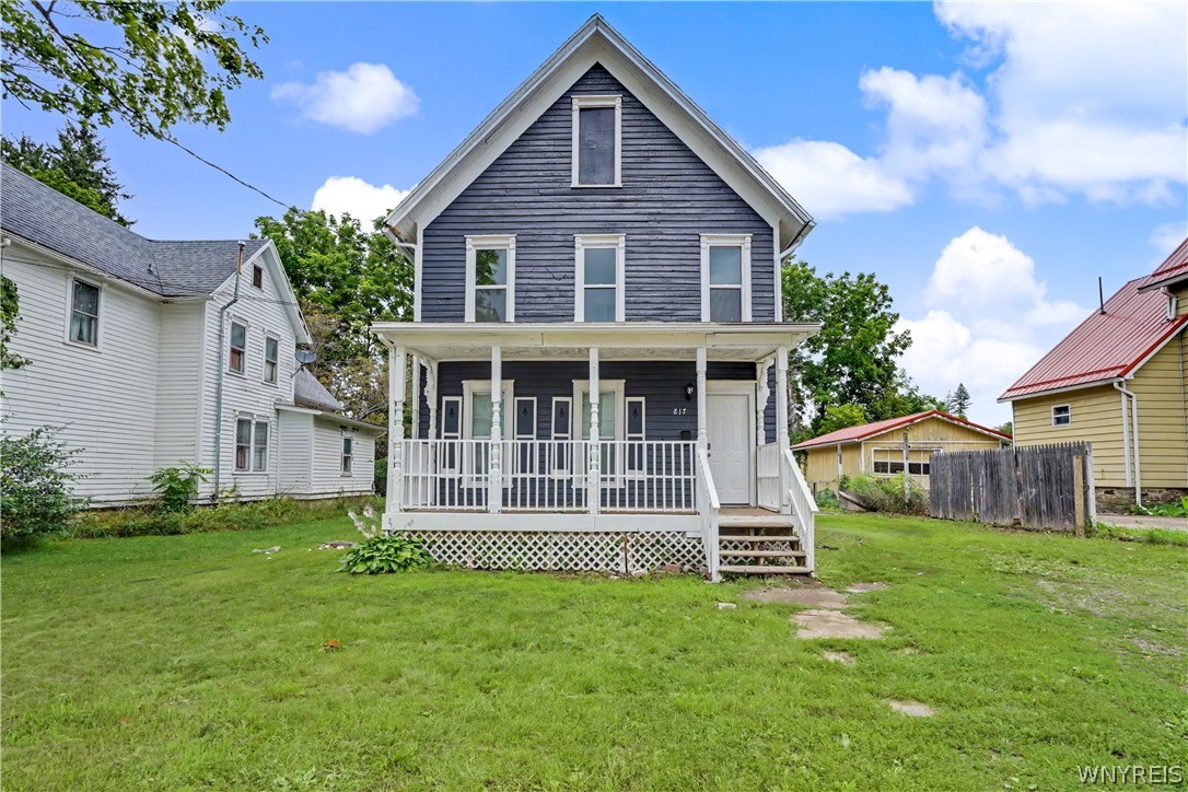 817 Bishop Street — photo
