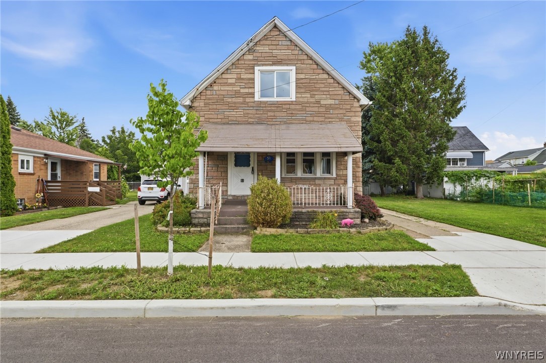 51 Pleasant Parkway — photo