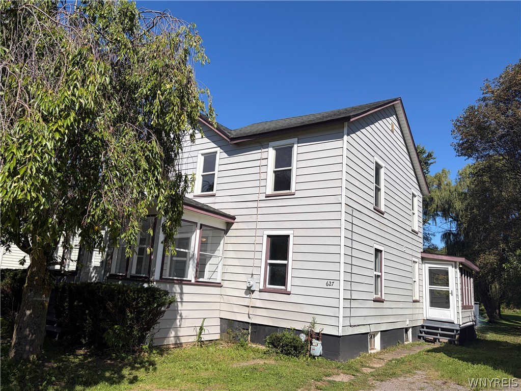 627 East State Street — photo