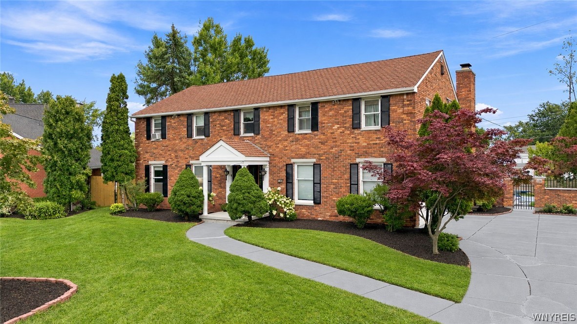 126 Carriage Circle — photo