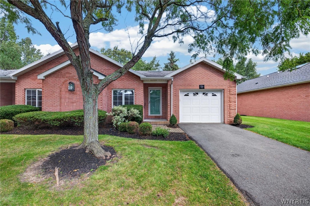 12 Woodpointe — photo
