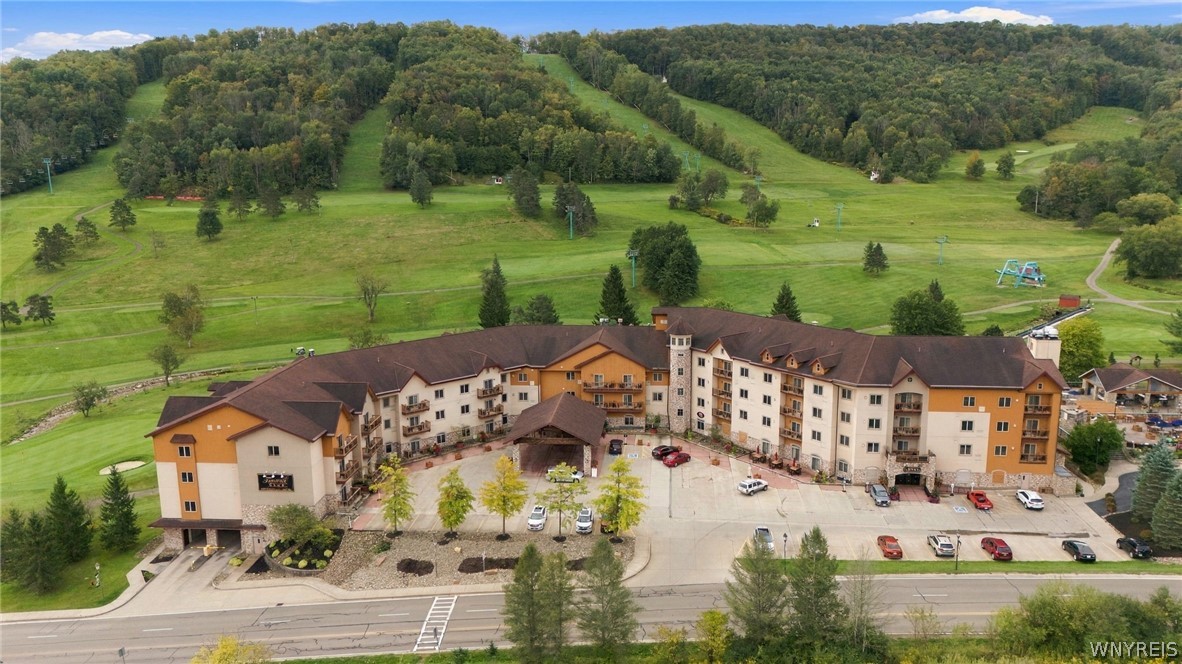 6557 Holiday Valley Road 502/504 — photo