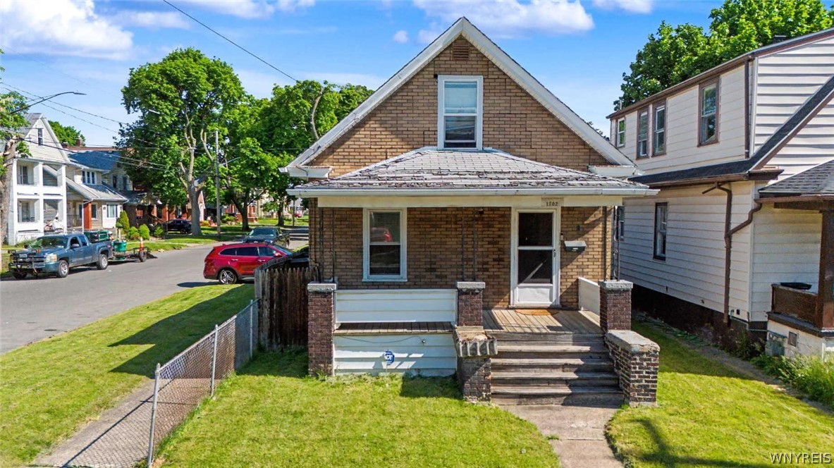 1702 Niagara Street — photo
