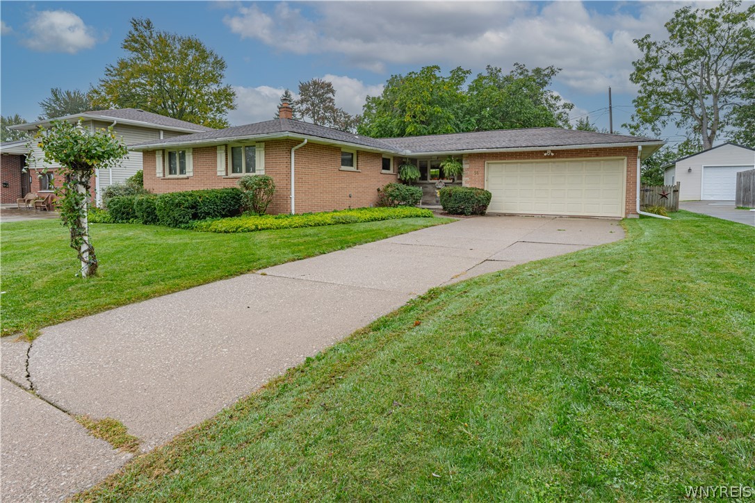 14 Woodbury Drive — photo