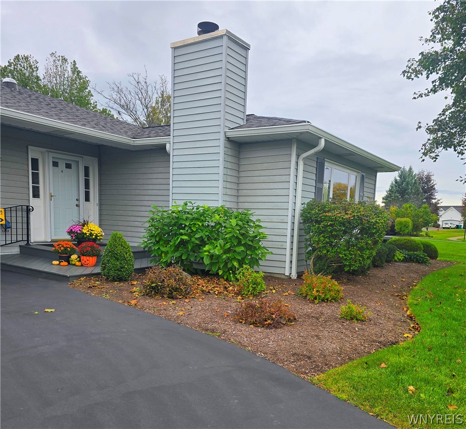5861 Goodrich Road Unit 3C — photo
