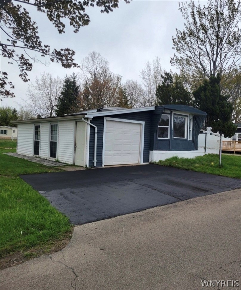 6 Highridge — photo