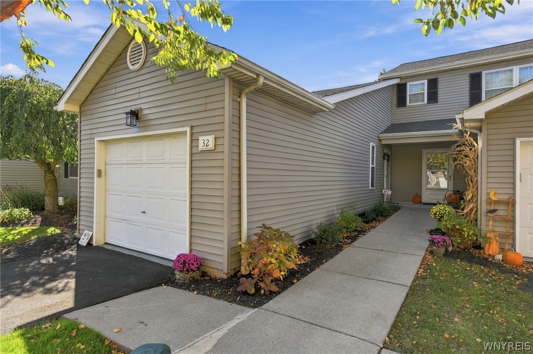 32 Union Common, Amherst, NY 14221 | Realty.com