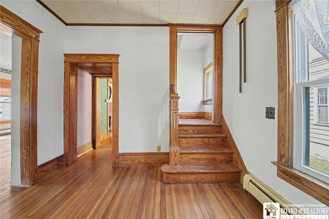 805 Main Street — photo