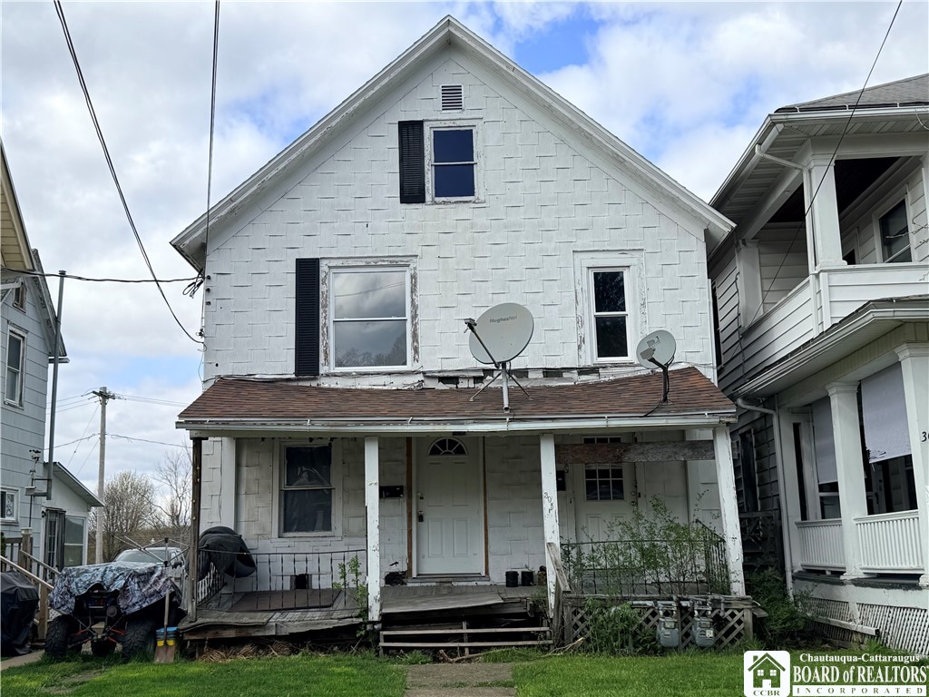 305 Tompkins Street — photo
