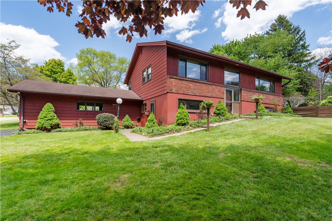 110 Freeman Terrace — photo